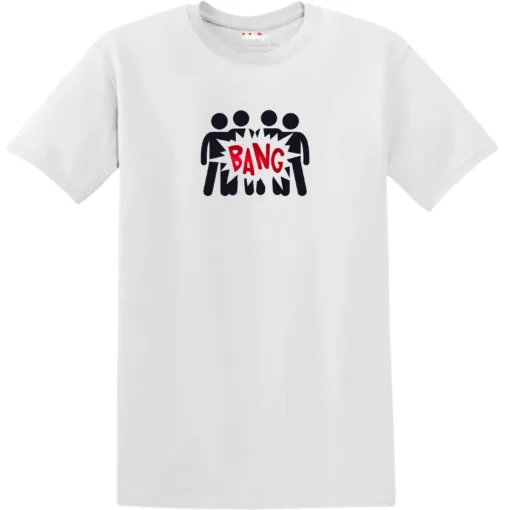 T-Shirt Gang Iziboy Blanc représentant un groupe d'icones masculines et l'inscription "bang" rouge métal au centre