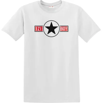 T-Shirt Polaris Iziboy Blanc avec une étoile noire au milieu qui traverse le sloggan iziboy en rouge métallisée